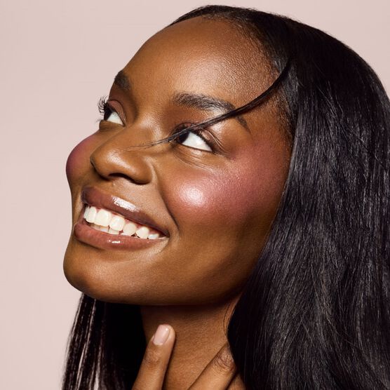 CHEEKS OUT BLUSH RIRI